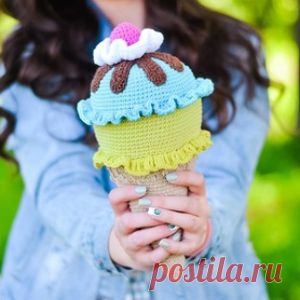 Мороженое амигуруми. Схемы и описания для вязания игрушек крючком! Бесплатный мастер-класс от Татьяны Лысенко по вязанию большого рожка мороженого крючком. Для изготовления вязаной крючком игрушки автор использовал пр…