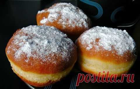 Берлинеры-это очень вкусные пончики с начинкой.