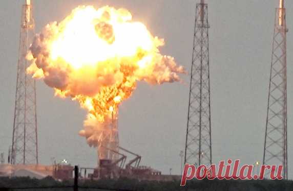 Элон Маск публично попросил помощи в расследовании взрыва Falcon 9