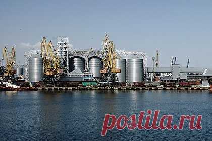 Вышедший из порта Одессы сухогруз разломился пополам из-за шторма. Сухогруз Pallada, вышедший недавно из порта Одессы, сел на мель и разломился пополам из-за шторма вблизи порта Эрегли. Об этом сообщило Управление мореходства Министерства транспорта Турции. Инцидент произошел, как утверждается, из-за сложных погодных условий. 13 членов экипажа были спасены.