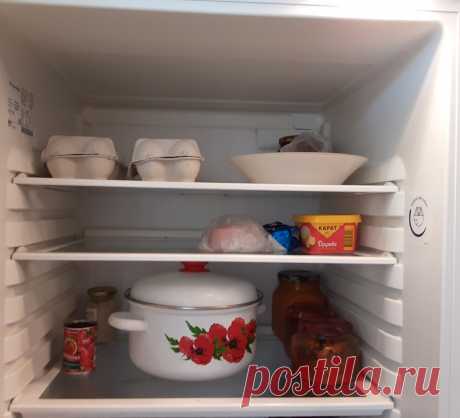 Какие продукты покупать в первую очередь при ограниченном бюджете.  🍏🥕🌽🍅🍆🥬🥦🐟🦐🐙🎃🔥💨🧀😋🤤👍🏻🛒📦. .
1. Бананы.
Дешевые и вкусные.
Они не сильно отличаются от более дорогих сортов.
А если бананы свежие, то они ещё и полезные.
2. Сыр.
Не все любят сыр.
Но если вы любите, то берите тот, который вам нравится.
Цены на сыр примерно одинаковые.
3. Куриная грудка.
Если вы хотите, чтобы мясо было вкусным и сочным, то выбирайте грудку.
Она самая нежная и сочная.
4. Хлеб.
Хлеб - это основа рациона.
Без него еда …