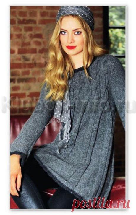 Женское вязание спицами. Расклешенная туника с длинными рукавами и рельефным узором с косами. Размеры: S (М) L
