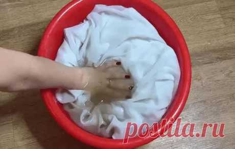 #Мое_здоровье#
СДЕЛАЛА НЕДАВНО ПО СОВЕТУ СВЕКРОВИ ОТБЕЛИВАТЕЛЬ. Хочу поделиться с вами секретом, потому что это нечто.
Такой эффект не получала ни от одного дорогого средства. Все пятна ушли, а цвет стал просто невероятный, как будто вещь с магазина.
Приготовление просто примитивное, да и ингредиенты тоже.
Кухонные полотенца и подобные вещи, где преобладают жирные пятна, отстирает горчица. 2 ст.л. горчичного порошка развести в литре горячей воды и дать настояться. Процедит...