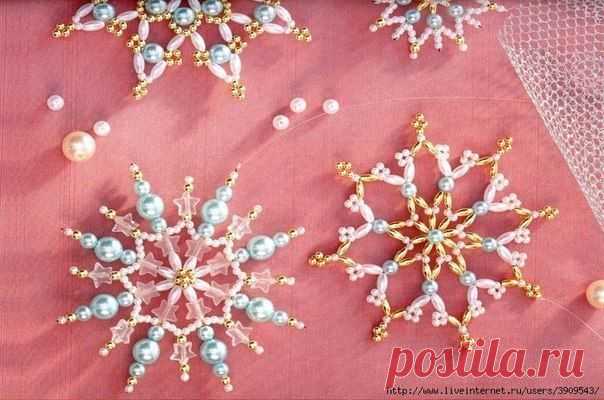 Бисерные снежинки | Умелые ручки