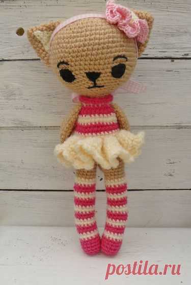 Kuscheltiere - Häkel Kätzchen Ballerina Kathy - ein Designerstück von ta-sign bei DaWanda