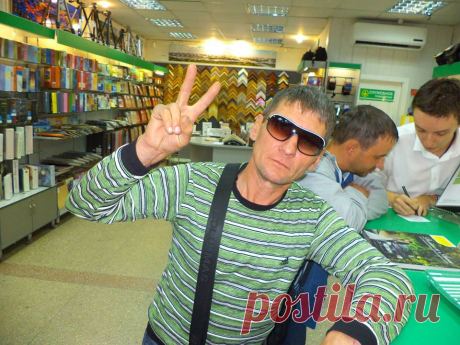 (1) Олег Андриянов