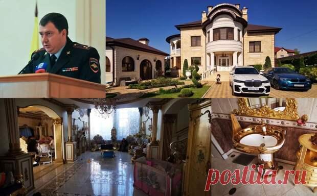 Гений в погонах: Как и за что начальник ГИБДД Сафонов получал миллионы - Медвежий угол - медиаплатформа МирТесен 19 миллионов рублей, которые фигурируют в деле, — смешная сумма для настоящих взяточников и коррупционеров. Но это только вершина айсберга из огромных денег, которые получал начальник УГИБДД Ставропольского края, гениальный организатор ОПГ — оборотень в погонах полковник полиции Алексей Сафонов и