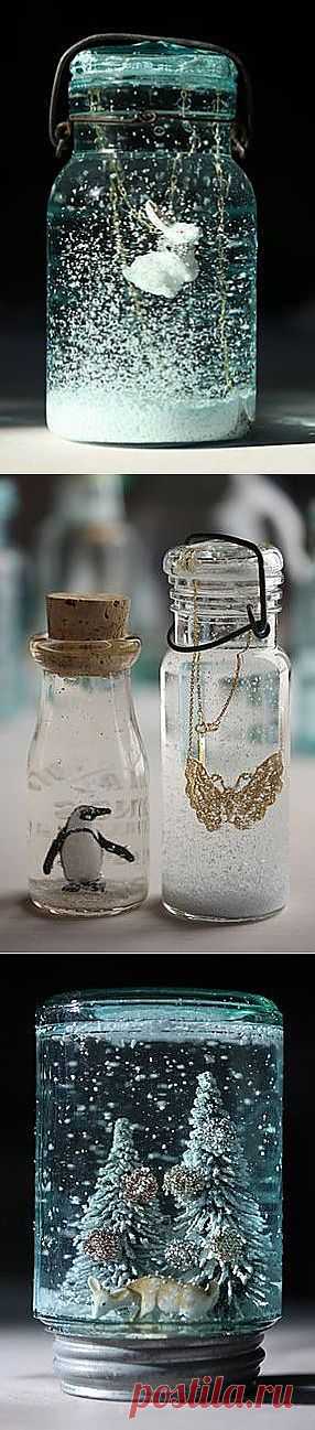 ВЕРА ВАСЁВА (АБРОСИМОВА)08:25
в банку приклеить( на надежный водонепроницаемый клей ...) домик фигурки и все , что ВАМ захочется... затем из пенопласта выбрать самые мелкие "шарики" и добавить в банку... воду прокипятиь и дать отстояться( а лучше дистилированную в больнице попросить..) и залить в банку(под самый верх- чтоб вылилось из банки..) - герметично укупорить и похоже на то, что мы в детстве делали...