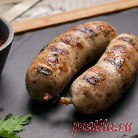 Колбаски из курицы и индейки.  Рецепт от ресторана BB Grill