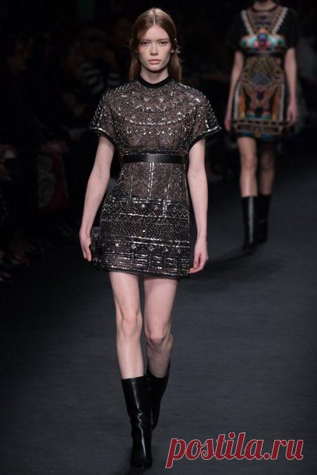 Valentino осень-зима 2015-2016