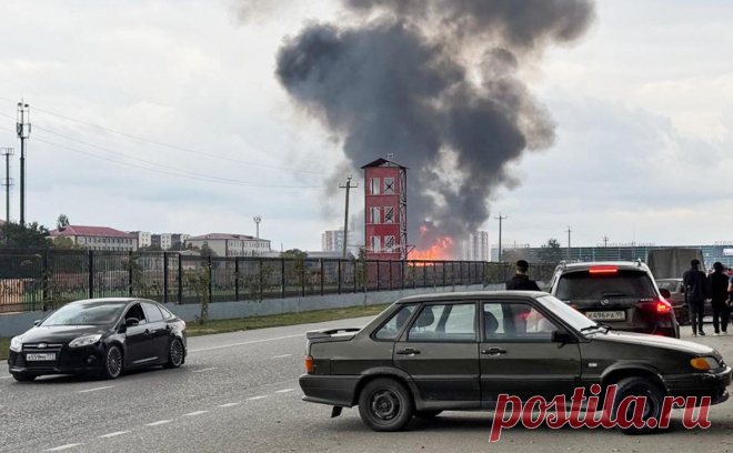 Жертвами взрыва на заправке в Грозном стали четыре человека. Взрыв на заправке в центре Грозного прогремел этим днем. Как уточняли в МЧС, взорвалась цистерна с газом. В результате погибли двое взрослых и двое детей