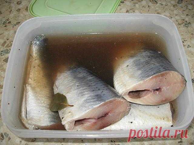 Слюнки потекли, какая вкуснота! Душистая, ароматная селедочка домашнего посола!