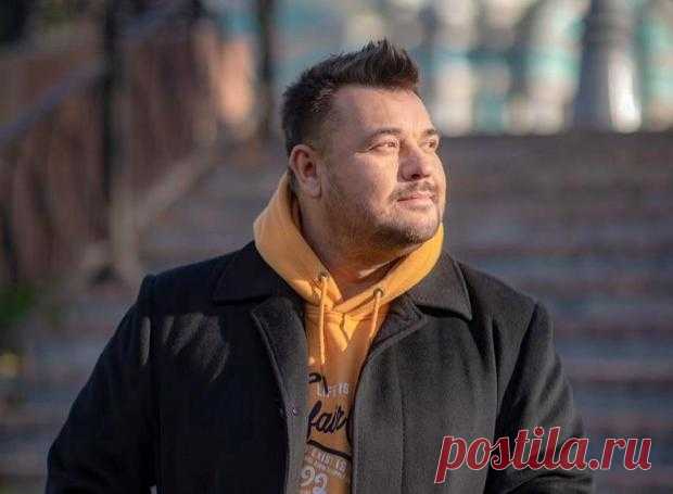 Детское фото Сергея Жукова умилило поклонников лидера группы "Руки вверх"