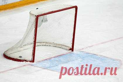 «Северсталь» разгромила «Сочи» 10:1 в матче КХЛ. «Северсталь» на выезде разгромила «Сочи» 10:1 в матче регулярного чемпионата КХЛ. У гостей три шайбы забросил Никита Коростелев, еще две шайбы отправил в ворота сочинцев Кирилл Пилипенко, также голами отметились Руслан Абросимов, Василий Токранов, Александр Скоренов, Дмитрий Моисеев и Тимур Муханов.