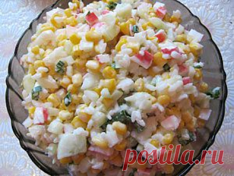 Салат с крабовыми палочками и огурцом
