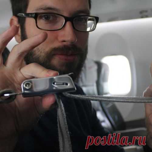 НИКОГДА НЕ ПРИСТЁГИВАЙТЕСЬ В САМОЛЁТЕ
