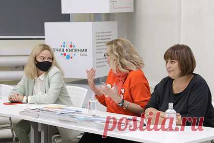 В Тульской области появится гастрономический путеводитель. В Тульской области появится гастрономический путеводитель «География на вкус. Тула» по знаковым ресторанам и кулинарным новинкам региона. Читатели узнают, где можно попробовать анковский пирог семьи Толстых, крапивную кулинарию, булочку «Веневка», кофе со вкусом тульского пряника и другие традиционные угощения.