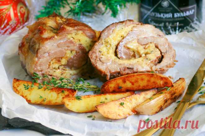 Мясной рулет с картофельной начинкой - Пошаговый рецепт с фото своими руками Мясной рулет с картофельной начинкой - Простой пошаговый рецепт приготовления в домашних условиях с фото. Мясной рулет с картофельной начинкой - Состав, калорийность и ингредиенти вкусного рецепта.
