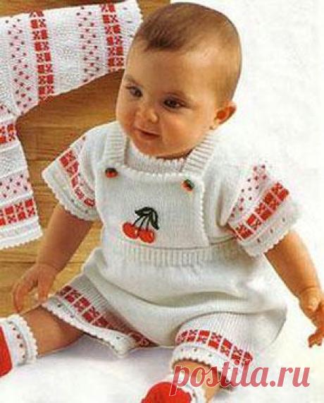 Наряды для самых маленьких, спицами от Bergere de France.