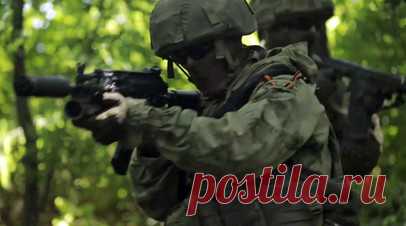 Активная оборона занятых рубежей: российские ВС отразили атаки ВСУ на пяти направлениях в зоне СВО. На Сватовском и Краснолиманском направлениях подразделения группировки войск «Центр» отразили девять атак ВСУ, уничтожив более 150 боевиков. При этом восемь военнослужащих Нацгвардии Украины сдались в плен. Вдобавок, бойцами Южной группировки войск были отражены атаки штурмовых групп ВСУ на Лисичанском, Александро-Калиновском и Соледаро-Артёмовском направлениях. Между тем, по данным американских…