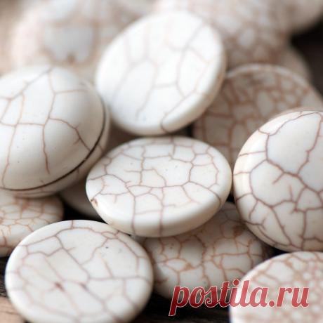 Кабошон бирюза синтетическая, круглый, цвет античный белый, 20x7 мм :: Crystal's - интернет-магазин бусин и фурнитуры