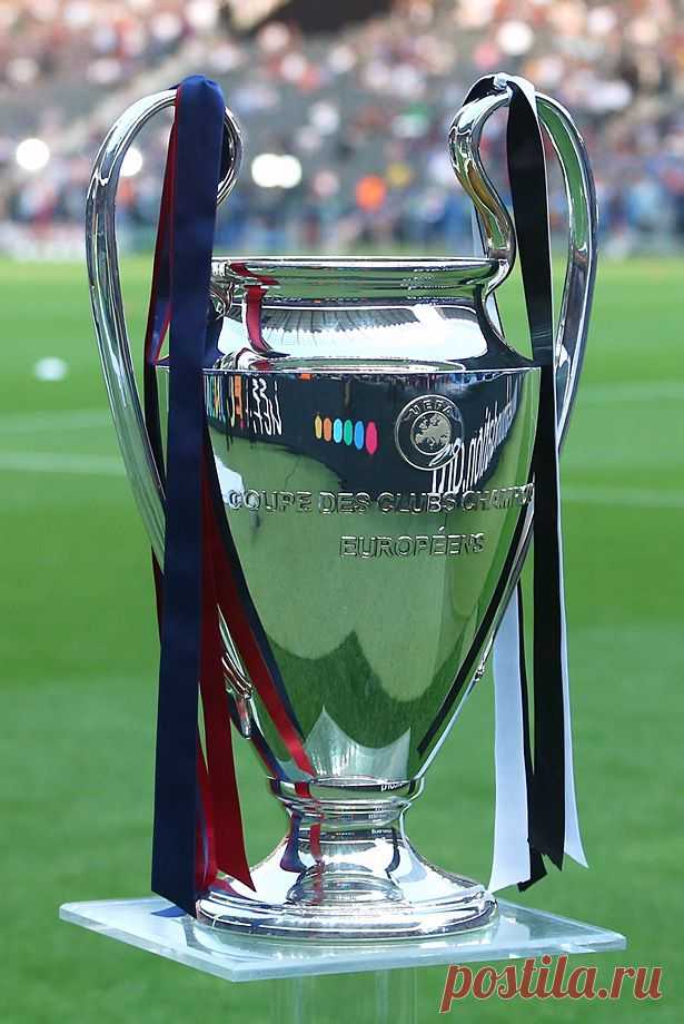 "Барселона" завоевала кубок Лиги чемпионов - Чемпионат