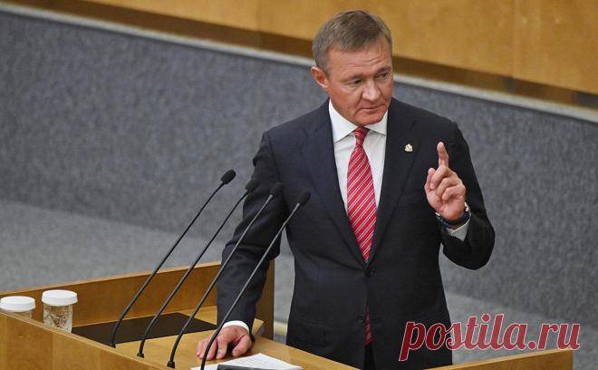 Курский губернатор отказался удалять из соцсетей упоминания ЧВК «Вагнер». Амбиции руководителя ЧВК «Вагнер» «не должны перечеркивать прошлых заслуг рядовых бойцов», заявил губернатор Роман Старовойт. В то же время он призвал Пригожина сложить оружие