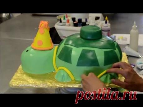 Turtle Shape birthday Cake decorating tutorial