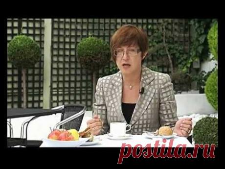 Столовые приборы, хлеб и другие привычки. www.augustamaria.co.uk