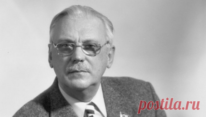 Что получил Сергей Михалков за гимн СССР | Чёрт побери 14 декабря 1943 года был утвержден гимн СССР. Путь к гимну был непростым, но он «пришелся ко двору» всерьёз и надолго. Нужен гимн Вплоть до конца 30-х годов негласным советским гимном была песня «Жить стало лучше» на стихи Лебедева – Кумача и музыку А. Александрова. Со временем стало понятно, что Стране Советов необходим гимн, прославляющий не только партию. В годы Великой Отечественной войны ещё больше усилилась потре...