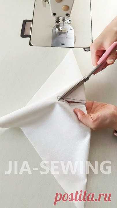 Sewing Tips and Tricks Sewing  Simple Handbag.  💡Sewing Tools Link in Bio.💡 Materials: CottonMeasurements: 35x35cm (13.77x13.77in) 7cm(2.75in) 0.5cm (0.19i...