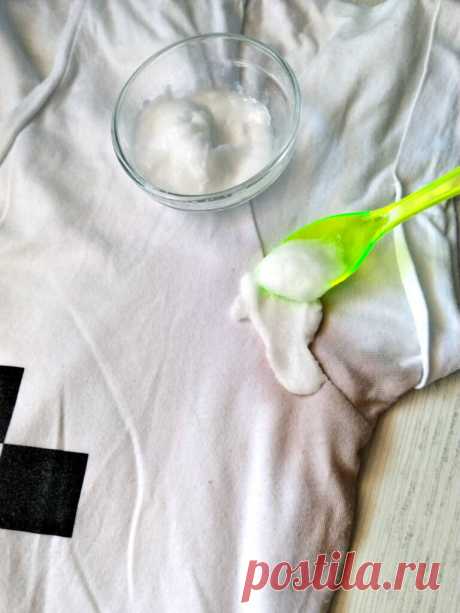 Cómo quitar las manchas amarillas de la ropa blanca