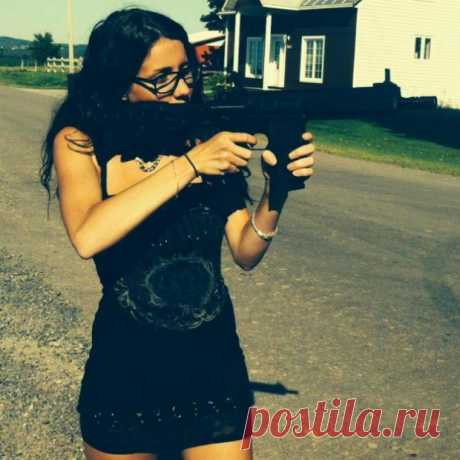 В Канаде арестовали медсестру, признанную «самой сексуальной преступницей» — FURFUR — FURFUR — поток «Секс»