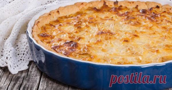 Этот пирог может приготовить даже школьник. Подойдет любая начинка. Такой простой и такой вкусный!