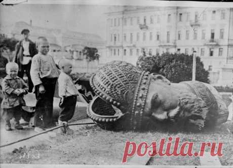 ФотоТелеграф | Советская Россия на фотографиях из французского архива, 1918-1932 годы