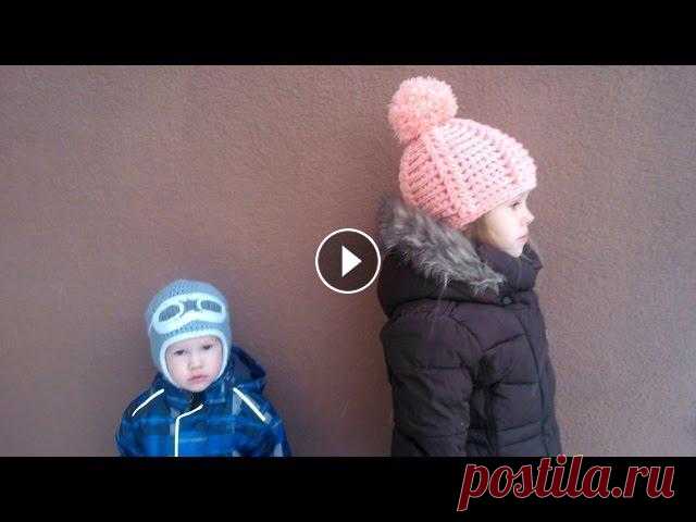 Две Вязаные Детские шапочки крючком Crochet winter children hats Вяжем крючком 2 детские шапки из толстой пряжи. Шапочки для мальчика и для девочки. Это теплые зимние модные вязаные шапки. Шапка с косами и шапка шле...