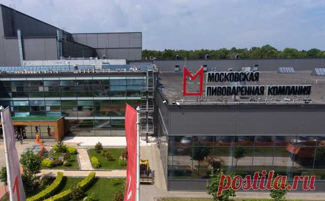 Производитель энергетиков Gorilla оспорил запрет ФАС маркировки «халяль». Московская пивоваренная компания подала иск в Арбитражный суд Москвы, ответчиком по делу выступает Федеральная антимонопольная служба (ФАС), следует из данных картотеки суда.