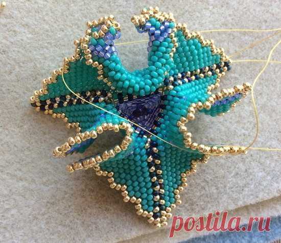 Кулон из бисера: схема и мастер-класс
