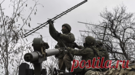 «Обнаруживать и подавлять»: в России создаётся новый малогабаритный комплекс борьбы с беспилотниками. Российские специалисты создают новый комплекс, который сможет обнаруживать и подавлять малогабаритные БПЛА, сообщил гендиректор Рыбинского завода приборостроения Андрей Комогорцев. Изделие будет состоять из компактной РЛС и модуля подавления. По словам экспертов, важным достоинством комплекса станет совмещение функций обнаружения и нейтрализации БПЛА. Подобная система будет актуальна для…