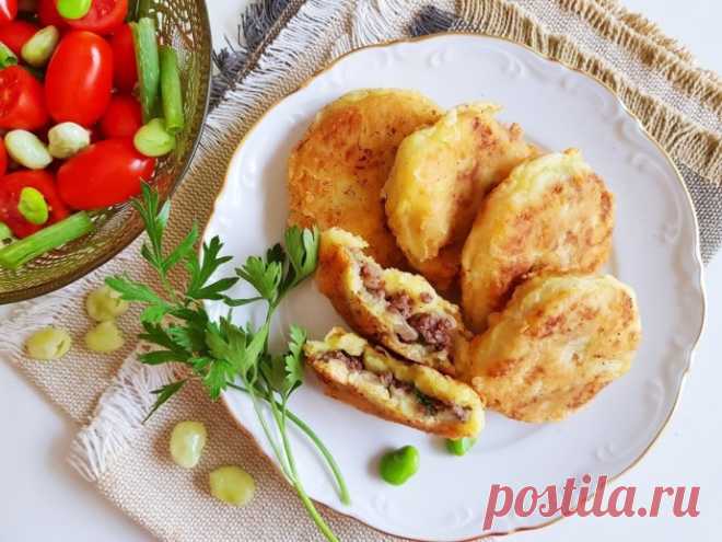Картофельные пирожки с мясом
