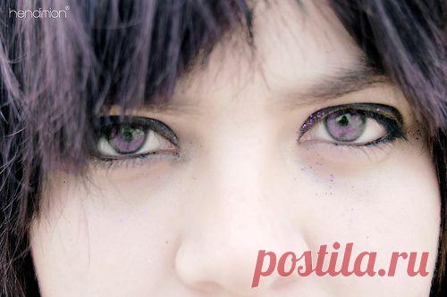 Самый редкий цвет глаз - фиолетовые глаза?