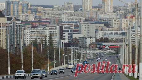 В Белгороде испытали защитные конструкции на случай обстрелов. Губернатор Белгородской области Вячеслав Гладков сообщил в своем Telegram-канале, что были проведены испытания модульных железобетонных конструкций с двойным армированием, которыми, например, можно защитить остановки общественного ...
