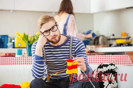 Уйди от противного! Как перестать встречаться с неудачниками и кем их заменить | Милая Я Ходите по замкнутому кругу и не можете перестать влюбляться в неудачников? А вот и можете! Почти у каждой из нас есть «любимый» тип мужчины, от которого одни проблемы. Изучаем, как от него избавиться и на кого променять. Getty Images Звезда Анамнез: эгоистичен и харизматичен. Его все любят, и он всем нужен. Вам, естественно, тоже,потому что вам это льстит. Он разводит вас на секс — и м...