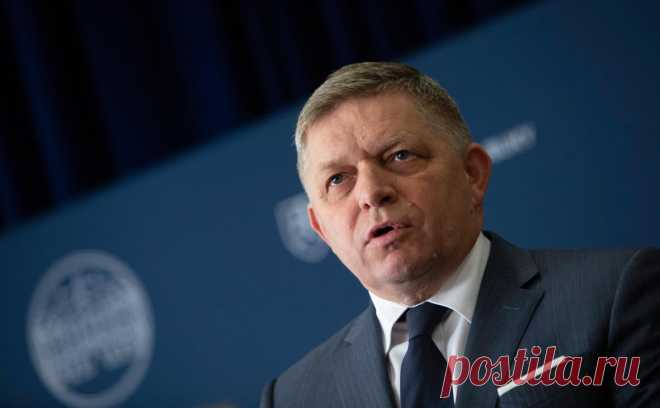 Минобороны Словакии заявило о выполнении обещаний не давать оружие Киеву. Несмотря на то что премьер-министр Словакии Роберт Фицо полностью прекратил государственную военную помощь Вооруженным силам Украины (ВСУ), частные оружейные компании страны поставляют Киеву оружие, пишет Politico.
