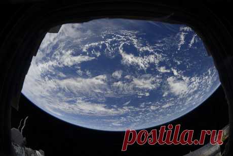 ЗЕМЛЯ в иллюминаторе / Орбитальная галерея космонавта Олега Кононенко - Госкорпорация «Роскосмос»