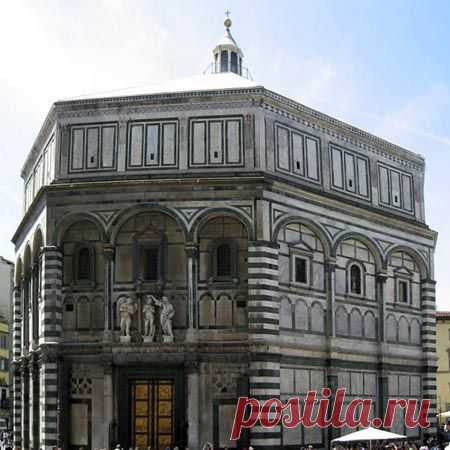 Baptistry of San Giovanni: In front of the Duomo stands this smaller building of similar design, where Dante and many other people of his day were baptized. The large, elaborate and heavy doors are known as the Gates of Paradise. | Elena Friedman приколол(а) это к доске I N F E R N O - Dan Brown