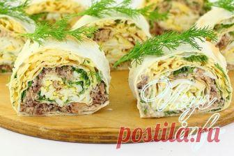 Рулет из лаваша Мимоза Всем знаком еще с советских времен салат «Мимоза». Оказывается, его можно подавать не только в салате, но и в совершенно ином виде. Рекомендуем вам приготовить оригинальный рулет из лаваша «Мимоза», т…