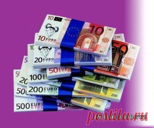 (2) Facebook
