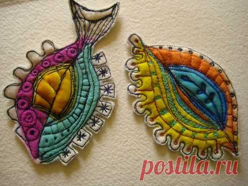 ТЕКСТИЛЬНАЯ БРОШЬ