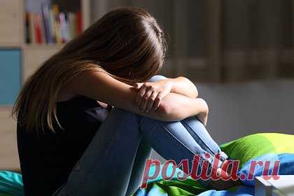 Стали известны подробности об избивавшей сверстницу воспитаннице детдома. 16-летняя воспитанница «Большеуковского дома детства» в Омской области, которая издевалась над сверстницей, имеет условную судимость и ранее агрессивно вела себя по отношению к другим детям. Об этом сказал глава минобразования Омской области Иван Кротт. Он с удивлением заявил, что такой инцидент произошел впервые.